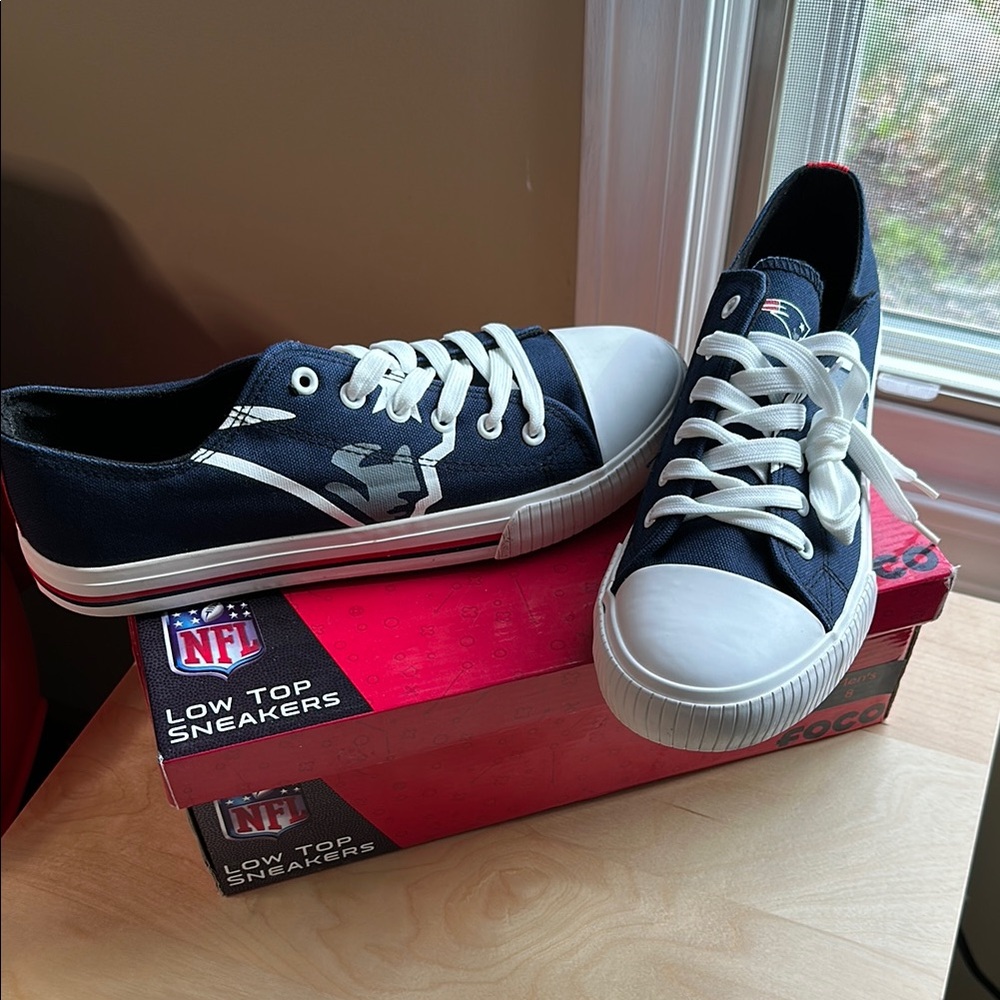 NFL Low Top Sneakers - New England Patriots- Navy and White